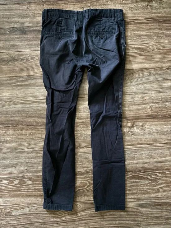 H&M Men's Skinny Fit Stretch Navy Chino Pants - Picture 3 of 6